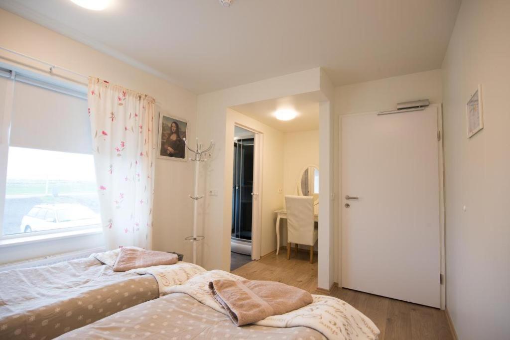 Double or Twin Room with Bathroom